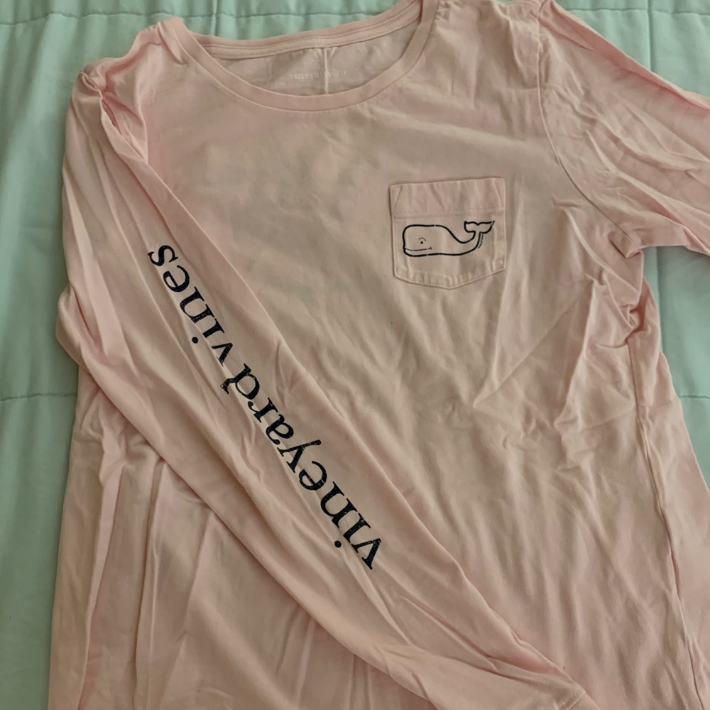 Long sleeve pink vineyard vines shirt size Small